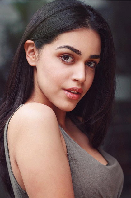 Naila Grrewal as Ananya Shroff