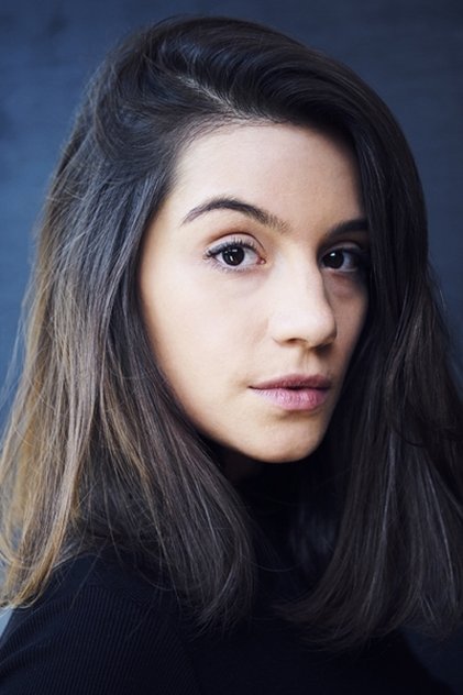 Olivia Popica som Sonia Celibidache
