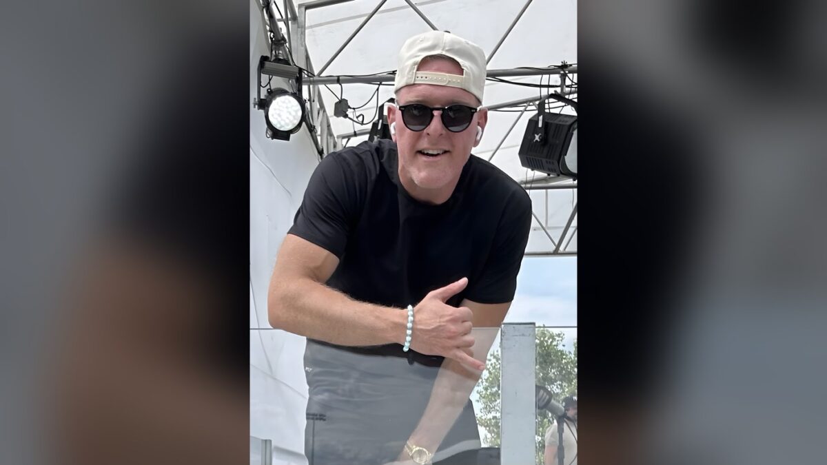 Pat McAfee, de pateador de los Colts a la voz que ESPN no quiere soltar