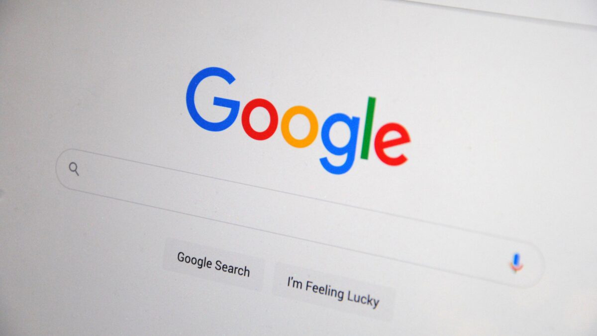 Google degradó su buscador para 450 millones de europeos para cumplir las reglas antimonopolio de la UE
