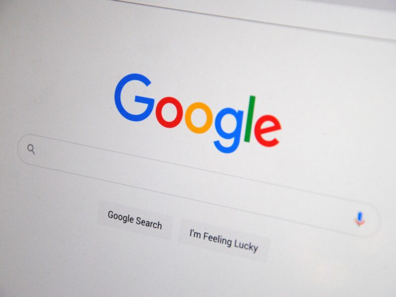 EUの独占禁止規制に従うため、GoogleはEU全域4億5000万人のSearch品質を引き下げた