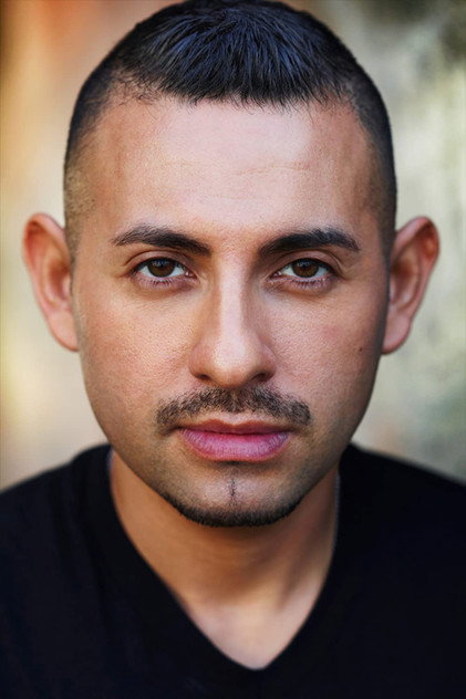 Bernardo Badillo as Javier