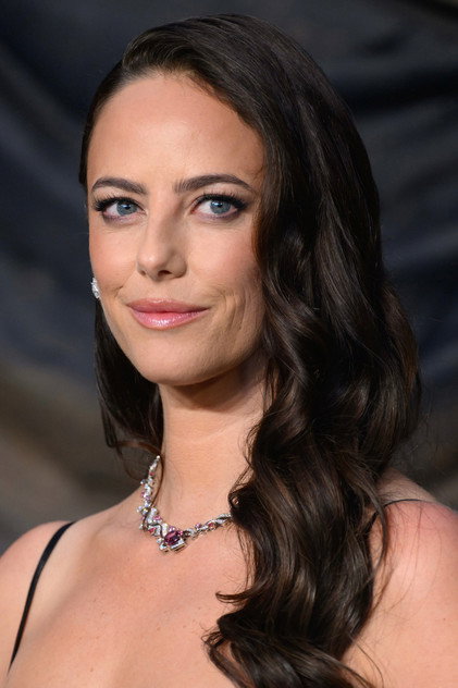 Kaya Scodelario como Claire Redfield