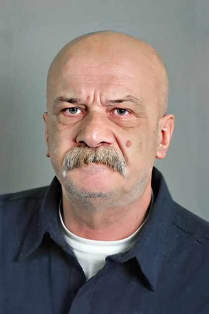 Baki Kurtuluş as Remzi