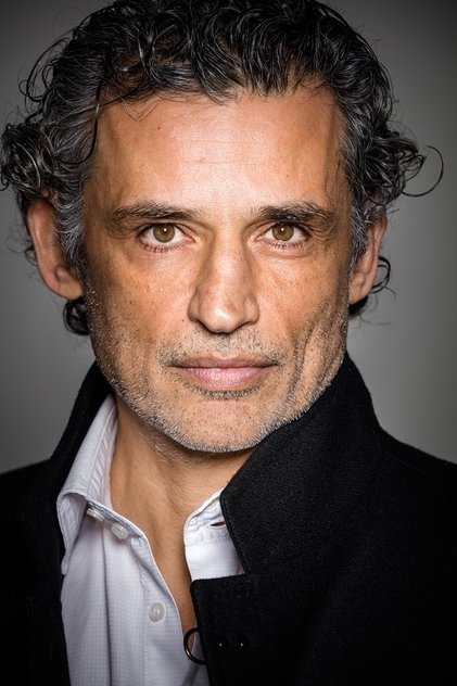 Enrico Lo Verso como Giacomo