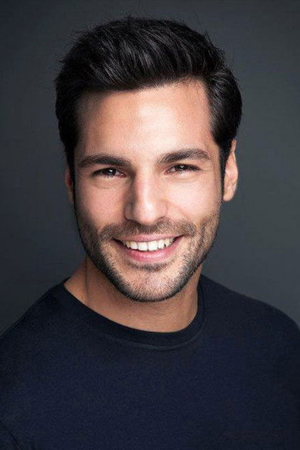 Serkan Çayoğlu as Serkan