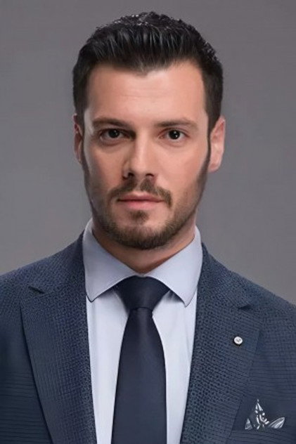 Kemal Okan Özkan dans le rôle de Kerem
