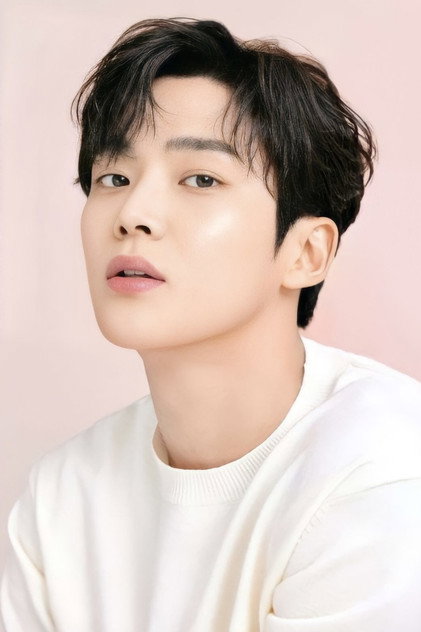 Rowoon as Jang Sin-yu
