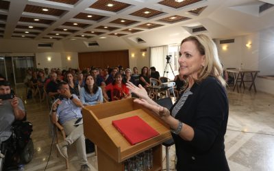 HBO restituye a Shelley Beattie la voz que el mundo oyente le negó
