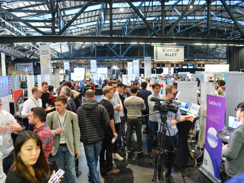 TechCrunch Disrupt 2026: 전시 테이블 1만 2500달러가 실제로 사는 것