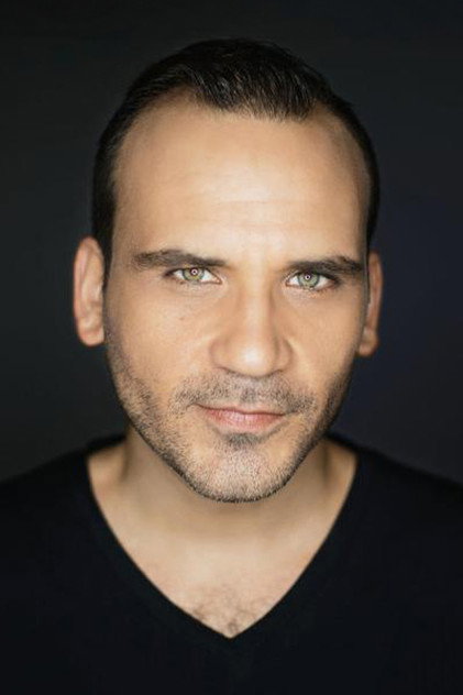Gürgen Öz as Daim