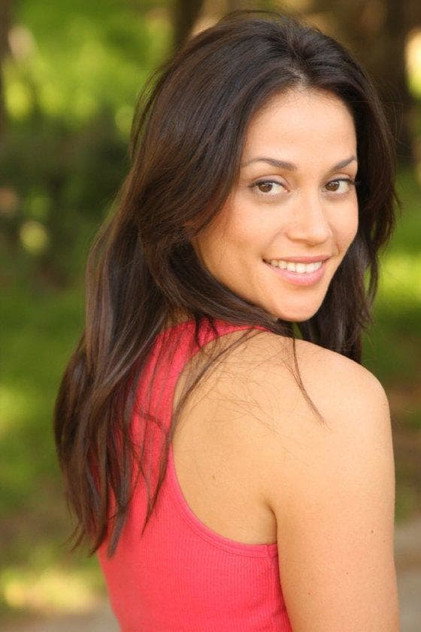 Fernanda Andrade as Olivia