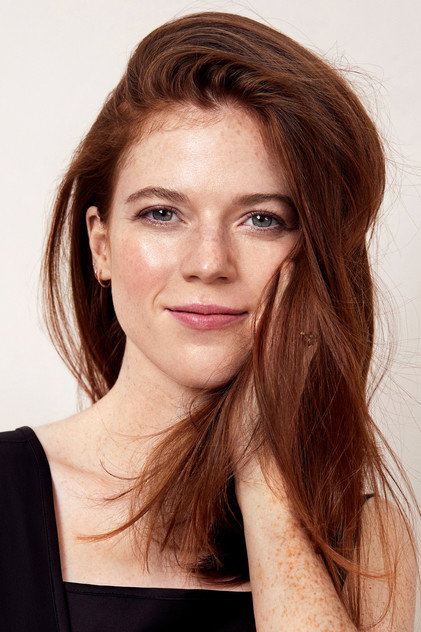 Rose Leslie como DS Kirsten Longacre