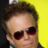 Tom Waits, piosenkarz, który rozebrał swoje pierwsze życie, by zbudować coś bez precedensu