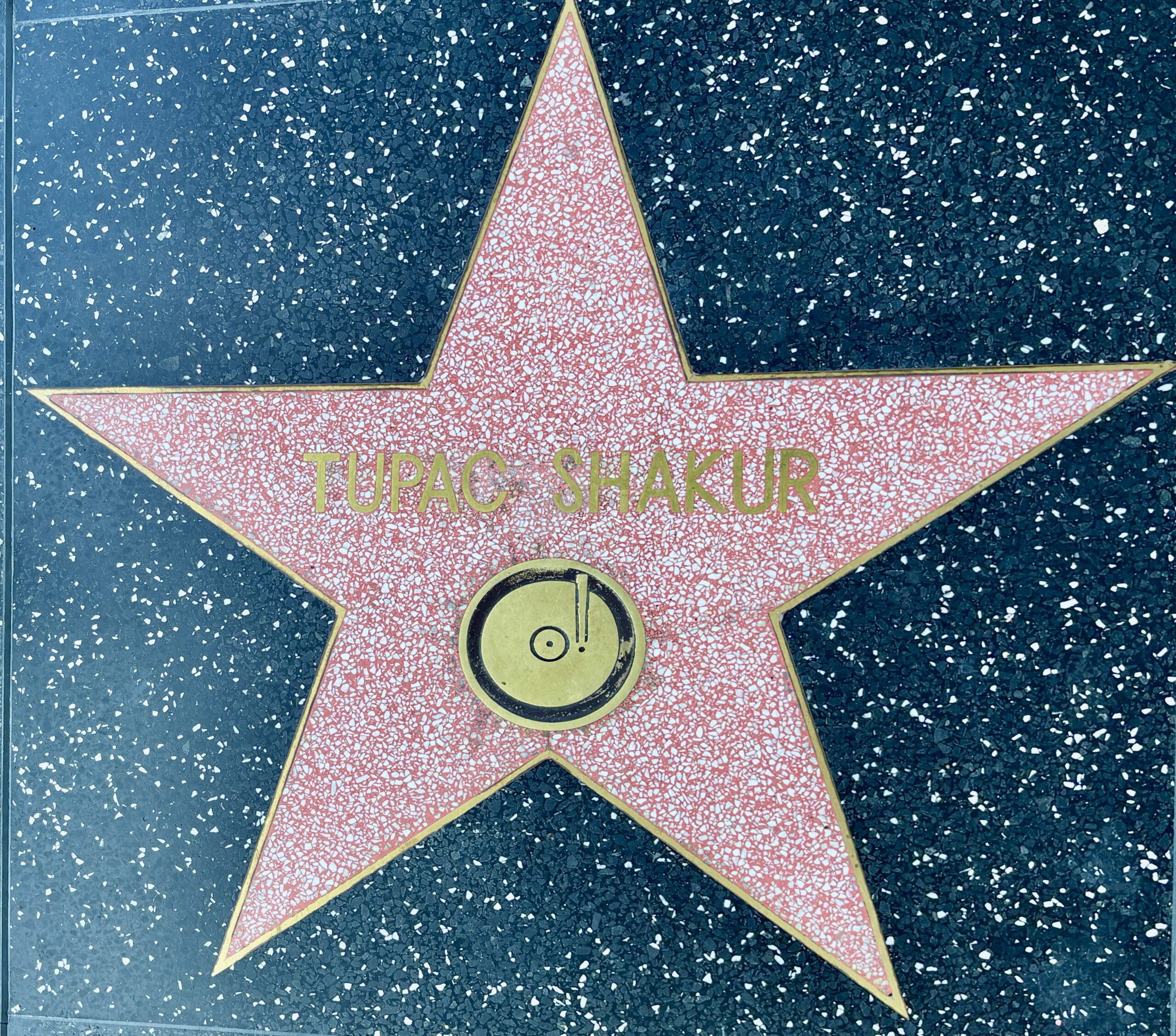 Keffe D, găsit vinovat de uciderea lui Tupac Shakur, condamnat de propriile mărturisiri