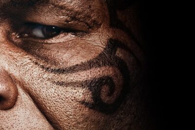 TYSON pe Netflix: Mike Tyson își spune singur povestea boxerului pe care ringul l-a creat și l-a distrus