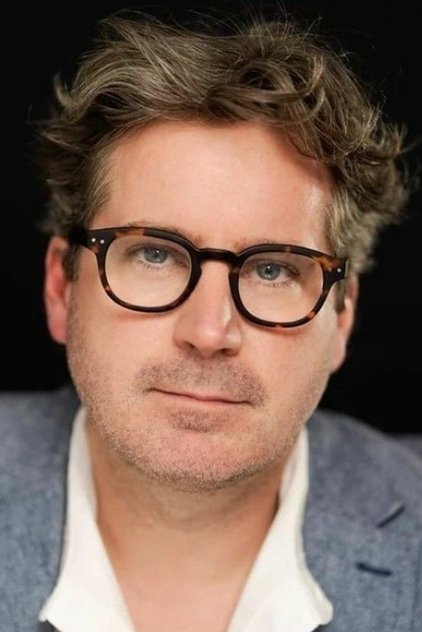 Daniel Brochu în rolul Dr. Hargrave