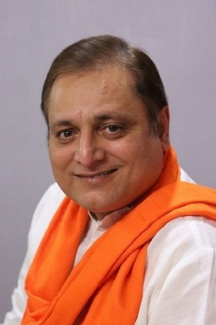 Manoj Joshi como Jaadugar Chhabra