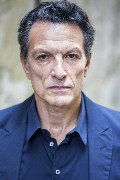 Cosimo Fusco como Dottore / Bufón