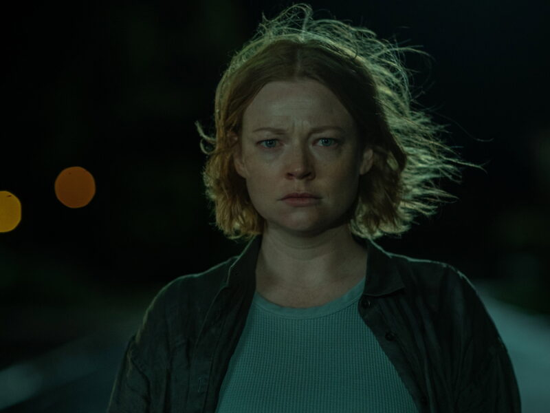 Sarah Snook Shines in a Derivative Psychological Horror