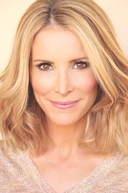 Jenny Cooper as Joey Barnes