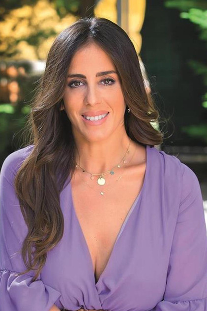 Anabel Pantoja som Self