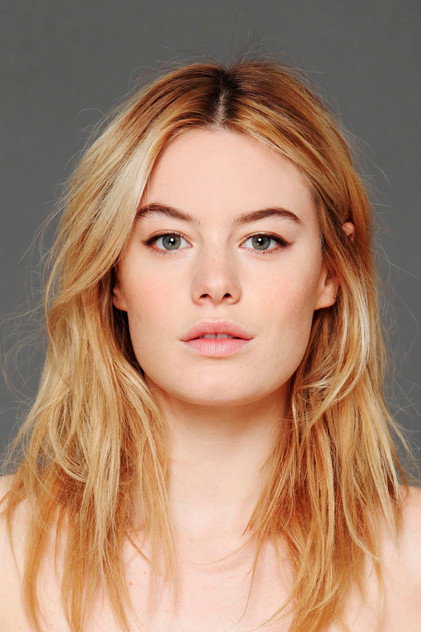 Camille Rowe as Roxana