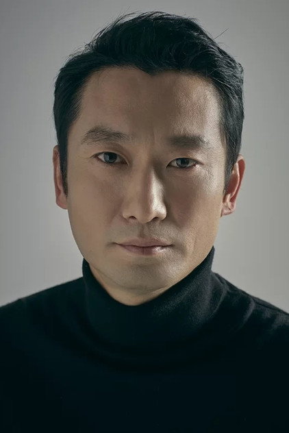 Jeon Jin-oh dans le rôle de Kim Jeong-ho