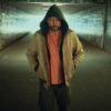 Sleeping Dog: un thriller que se pierde en su propia trama