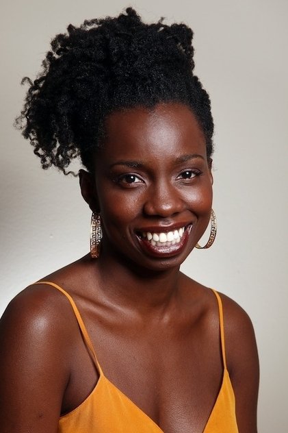 Adepero Oduye jako Elizabeth Ayodele