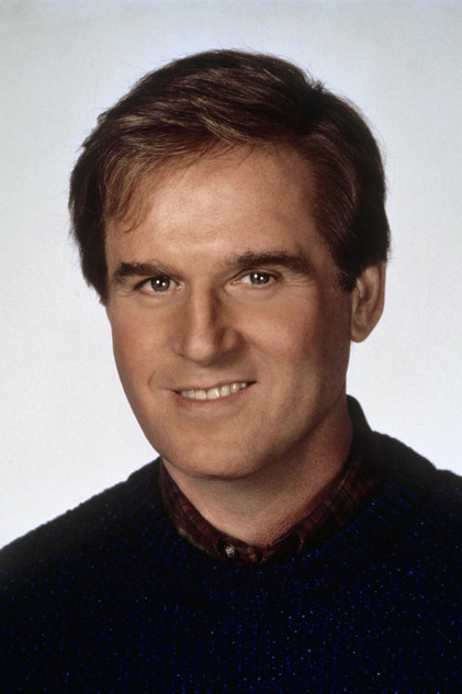 Charles Grodin como Arthur