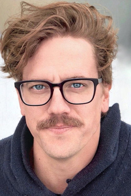 Daniel Kwiatkowski as Phil