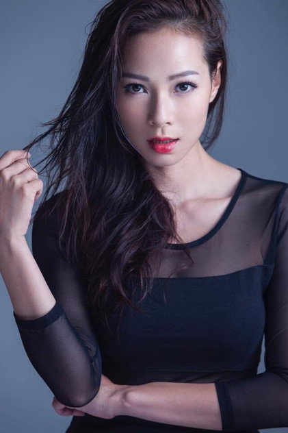 余曉彤 como Sheila