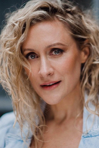 Jane Allsop como Loopy