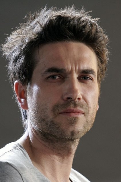 Marcin Dorociński como Alexander Volkov