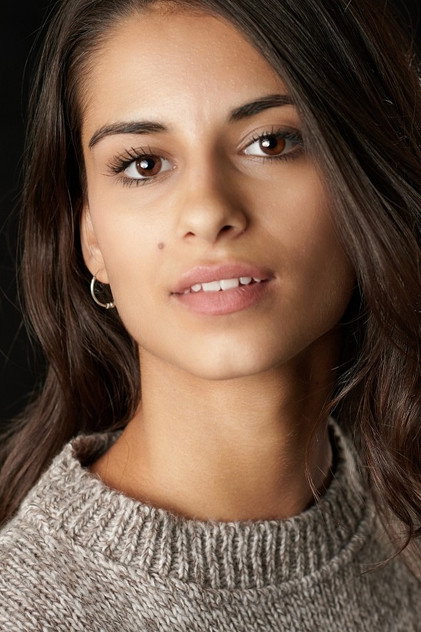 Begoña Vargas as Natalia
