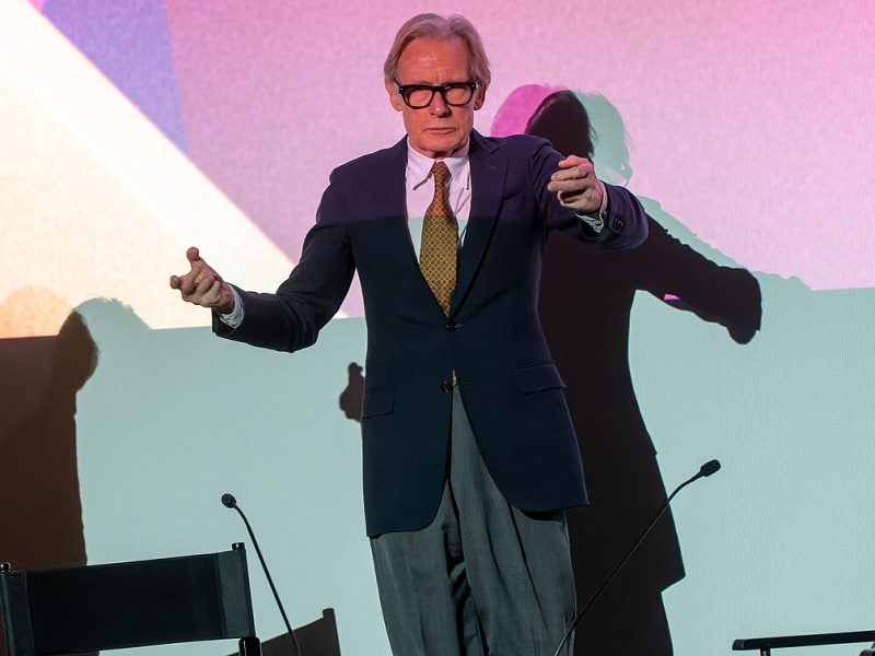 Academia de la Flota Estelar: Bill Nighy, padre distanciado de Holly Hunter en la temporada final