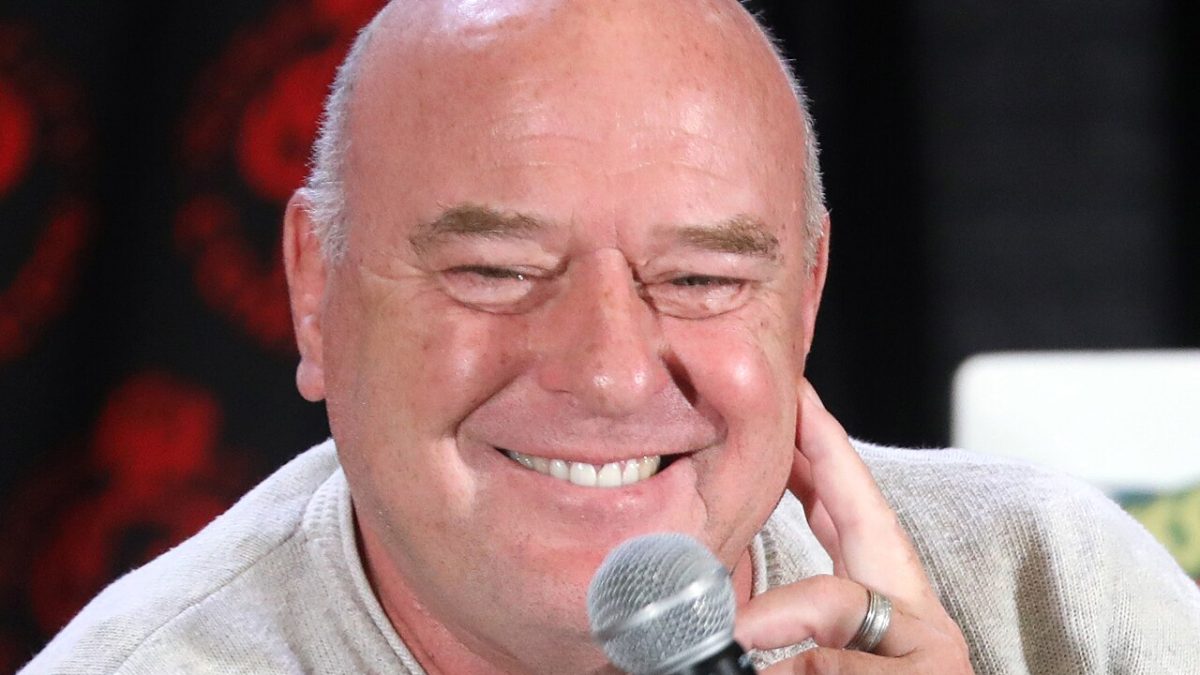 Dean Norris, da Harvard alla divisa: l’attore che ha dato un’anima a Hank Schrader