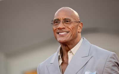 Benny Safdie gjør Dwayne Johnson til en aldrende Chicken Man i Lizard Music, som får julepremiere i 2027