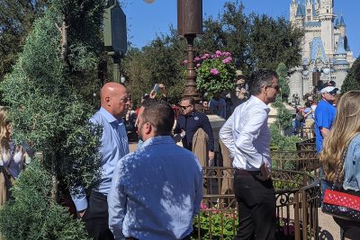 L’ex-PDG de Disney Bob Chapek tacle les abonnés dans ses mémoires. Le calcul reste
