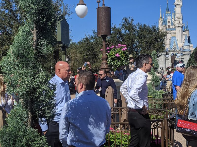 Memorias del ex CEO de Disney Bob Chapek: abonados, mal negocio. Disney no rectificó