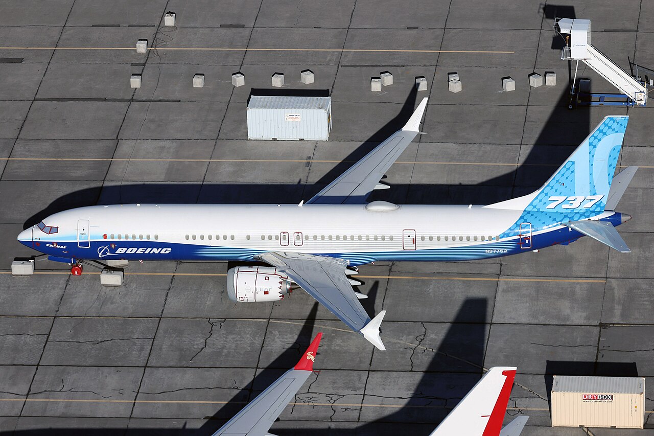 Boeing taber 697 millioner dollar på passagerfly, mens 737 MAX 10 ...