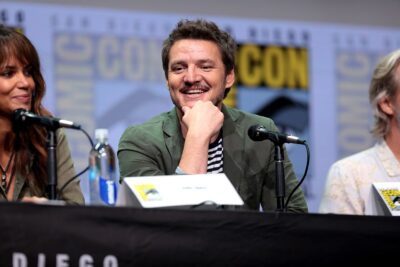 ‘Behemoth! Uma Vida Composta em Peças’: o violoncelo de Pedro Pascal divide a crítica