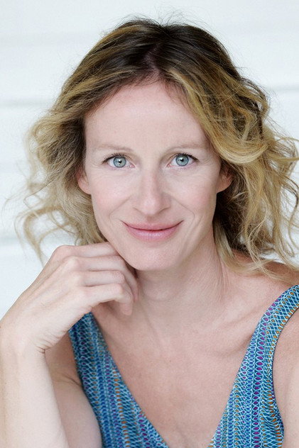Roberta Rovelli como Anna Milligan