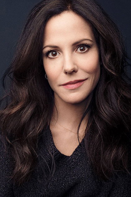 Mary-Louise Parker în rolul lui Angie