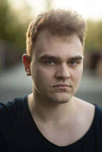 Łukasz Gawroński como Mirek