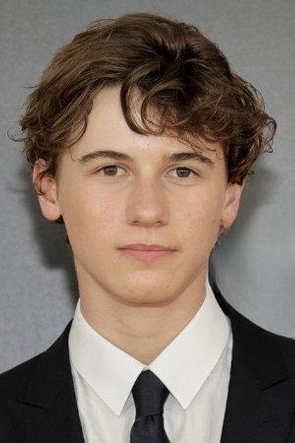 Sam Nivola como Sonny