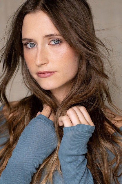 Sarah Hoffmeister como Missy Wells