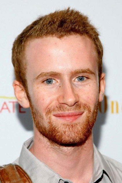 Mark Rendall como Elov Eriksson