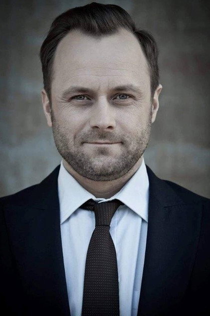 Leszek Lichota în rolul lui Rafał Wilczur / Antoni Kosiba